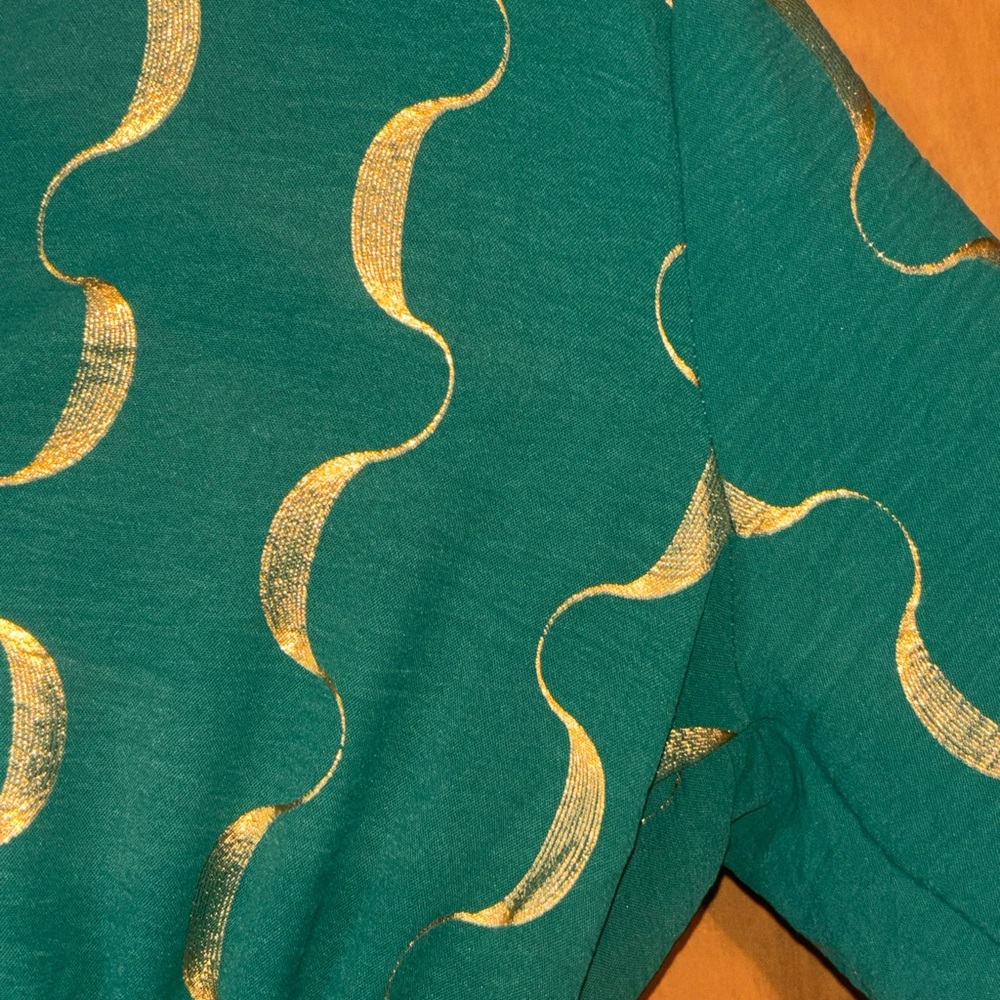 Alex & Parker Emerald Green & Gold Wavy Crescent Blouse Top Size Small NWT - Picture 5 of 15